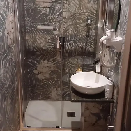 Romeo Apartment
