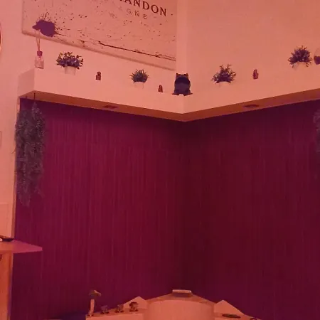 Romeo Apartment